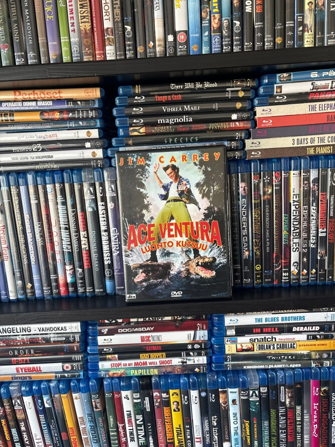 Ace aventura luonto kutsuu Jim Carrey