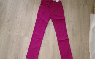 uudet PO.P housut 152 cm