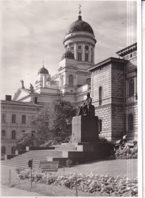 Helsinki. J. W. Snelmanin patsas, Suomen pankki j. e 280