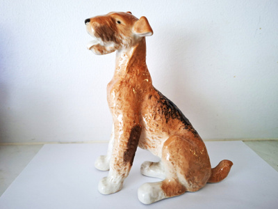Lomonosovin airedalenterrieri figuuri USSR