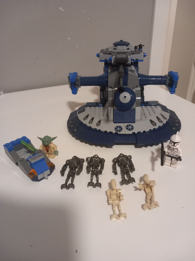 Lego star wars 8018 Assault Tank