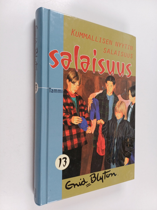 Enid Blyton : Kummallisen nyytin salaisuus