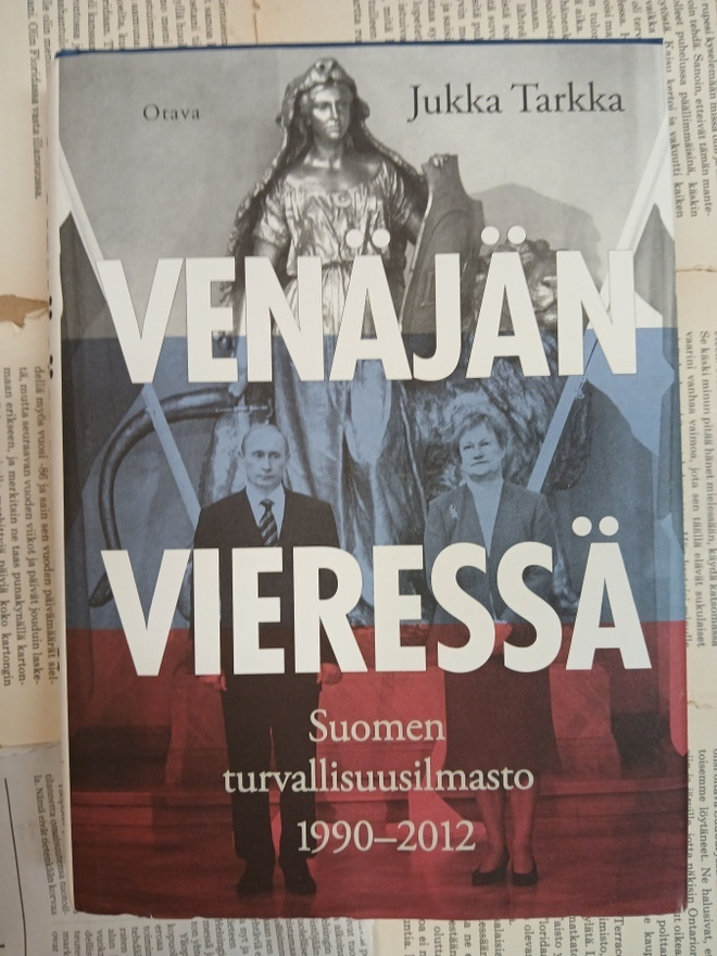 Jukka Tarkka - Venäjän vieressä (sid.)
