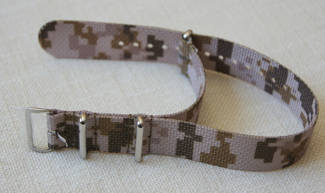 Camouflage Desert NATO * 22 mm ranneke