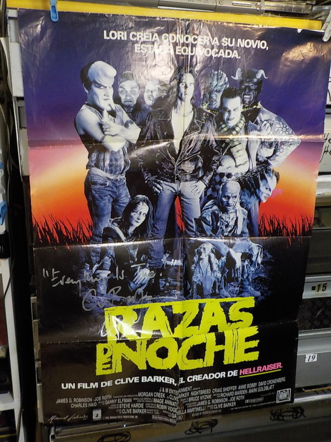 RAZAS DE NOCHE JULISTE CLIVE BARKERIN NIMMARILLA