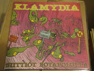 Klamydia Siittiöt sotapolulla lp musta vin muoveissa 2022