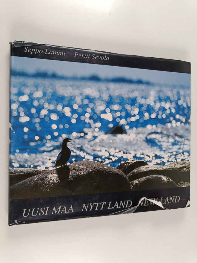 Seppo Lammi ym. : Uusi maa - Nytt land - New land