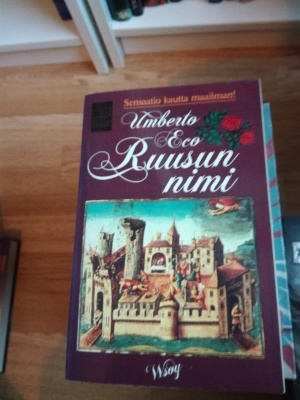 Umberto eco ruusun nimi