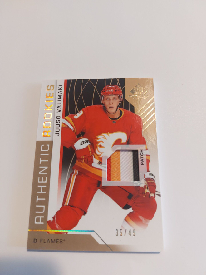 18-19 SP Game Used Gold Spectrum 122 Juuso Välimäki PATCH/49