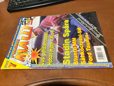 PIENOISMALLI LEHTI 7/2002 HYVÄ