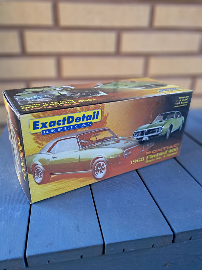 Pontiac Firebird 1968 Exact Detail 1/18