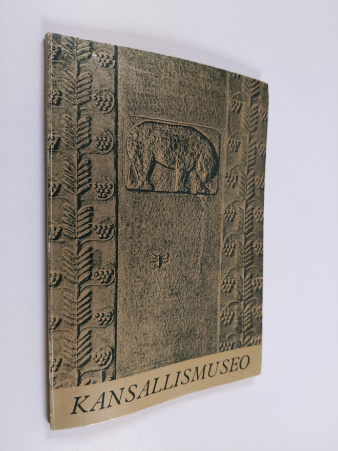 C. ym. (Valokuvat) Grunberg : Kansallismuseo : Opas
