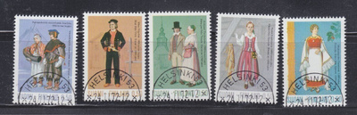 1972 Kansanpuvut loistoleimalla.