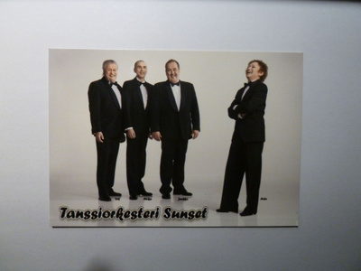 TANSSIORKESTERI SUNSET Fanikortti.