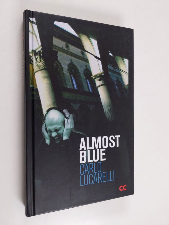 Carlo Lucarelli : Almost blue