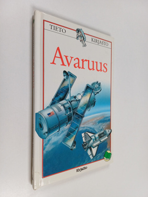 Christopher Maynard : Avaruus