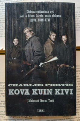Charles Portis - Kova kuin kivi (pokkari)