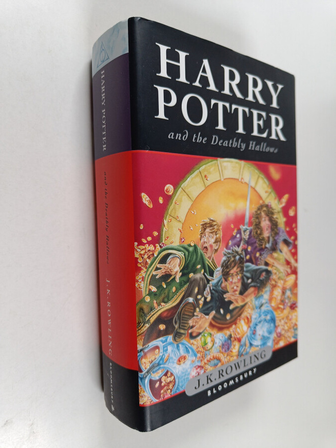 J. K. Rowling : Harry Potter and the Deathly Hallows