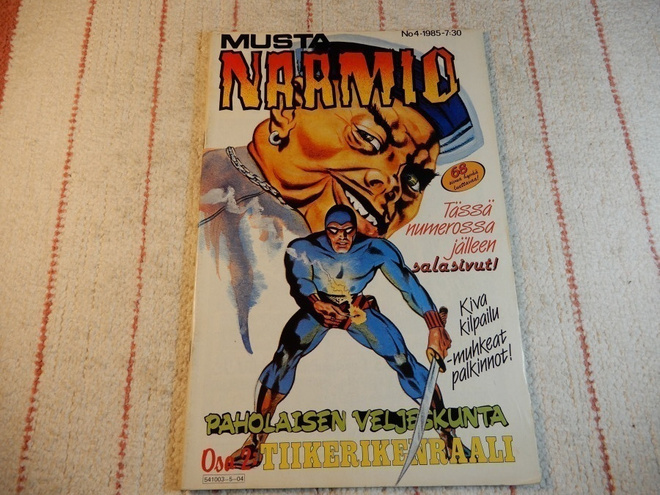 MUSTANAAMIO  4-1985