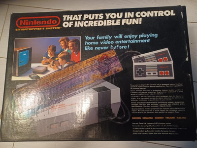 Nintendo Pelikonsoli Laatikossa (SCN) SyyS ALE!