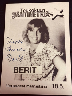Berit nimikirjoitus mainoksessa