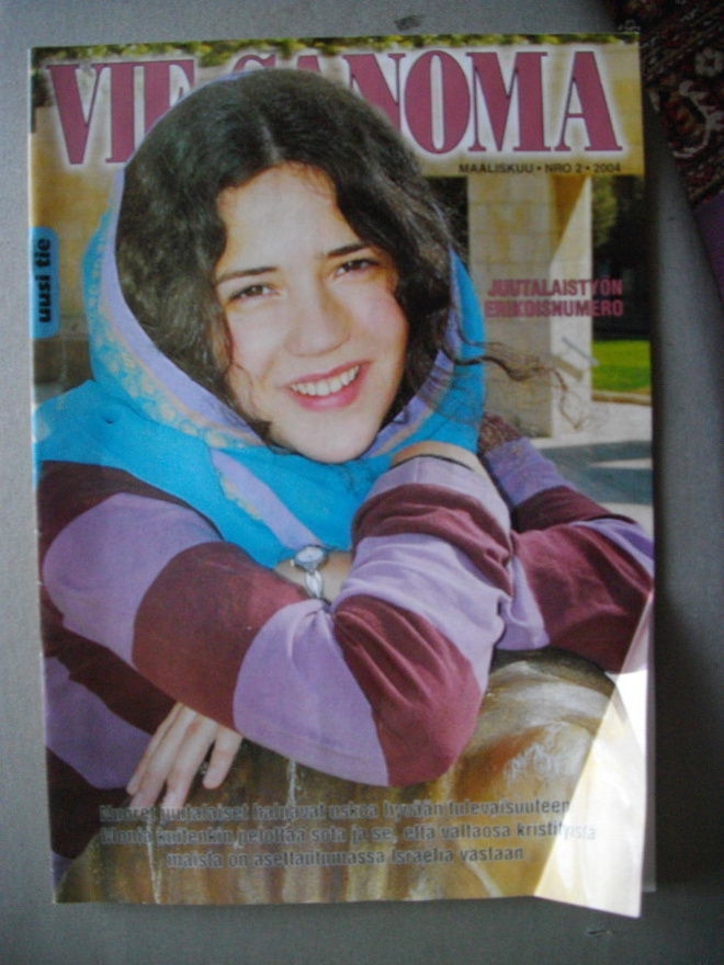 Vie Sanoma Nro 2/2004 (23.7)