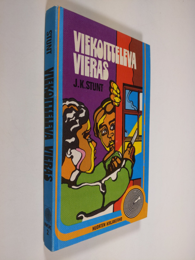 J. K. Stunt : Viekoitteleva vieras
