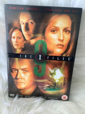 THE X-FILES KAUSI 9  (UUSI,MUOVEISSA)