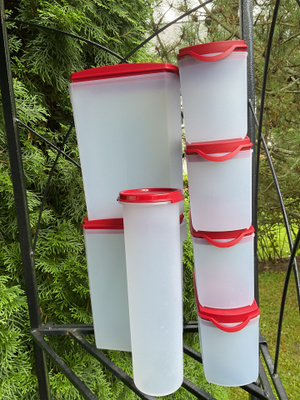 Tupperware säilytyspurkit 7 yhteishintaan, erittäin hyvät!