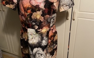 Oasis mekko koko 40/14 ”uusi”