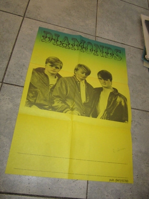 DIAMONDS - vanha keikkajuliste 80 lukua