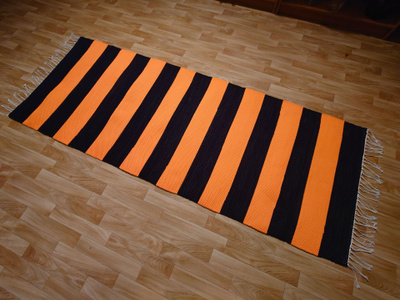 Raitamatto musta/oranssi 197x75cm