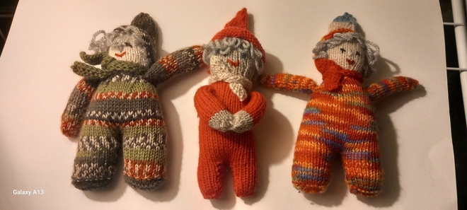 3 x koristetonttu. käsityö