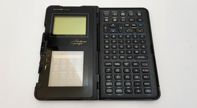 Sharp IQ-7000 Electronic Organizer