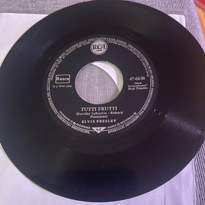 ELVIS PRESLEY: Blue Suede Shoes * Tutti Frutti * GER