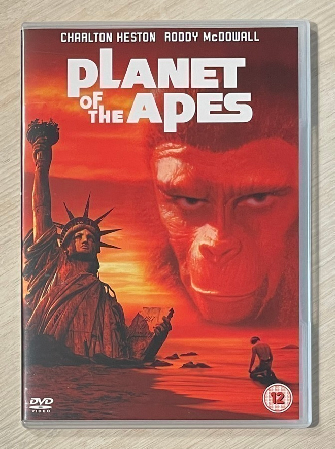 Apinoiden planeetta (1968) Charlton Heston (UUSI)