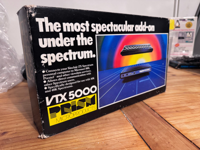Prism VTX 5000 -modeemi ZX Spectrumille, laatikossa