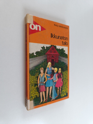 Raili Mikkanen : Ikkunaton talo
