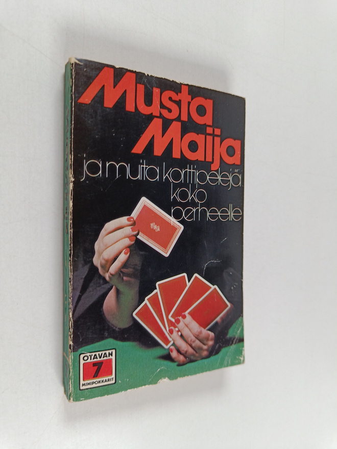 Musta maija ja muita korttipelejä koko perheelle