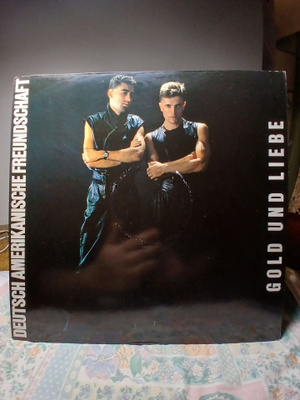 Deutsch Amerikanische Freundschaft (DAF)– Gold Und Liebe