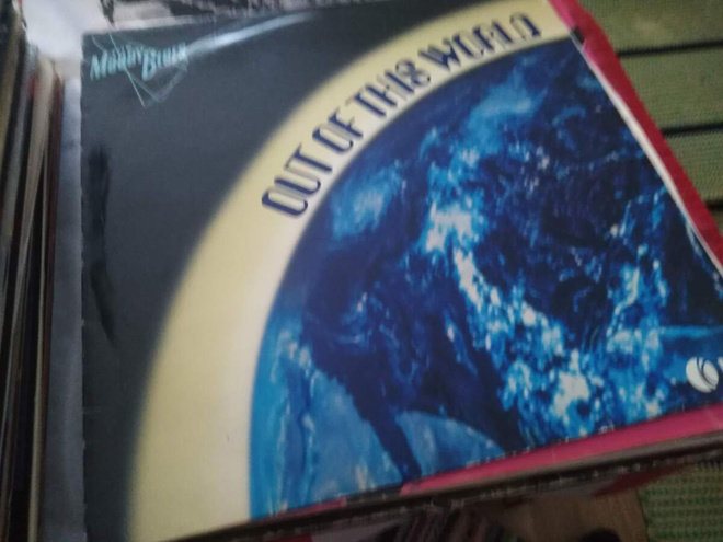 The Moody Blues  Out Of This World