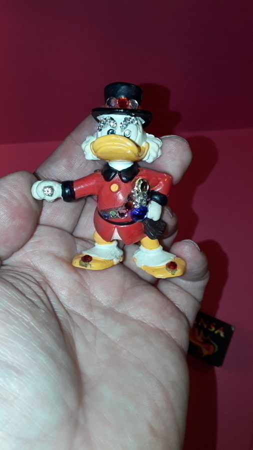 VINTAGE RINTAKORU. DISNEY. BULLY. Hand painted. Roope Ankka