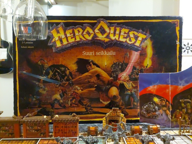 HeroQuest lautapeli + Noitaherran paluu + Kellarin linnake