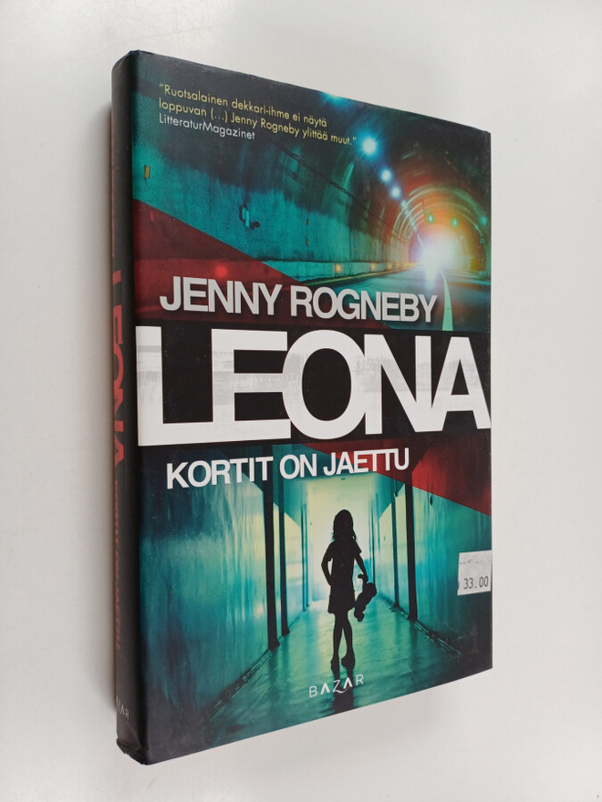 Jenny Rogneby : Leona : kortit on jaettu