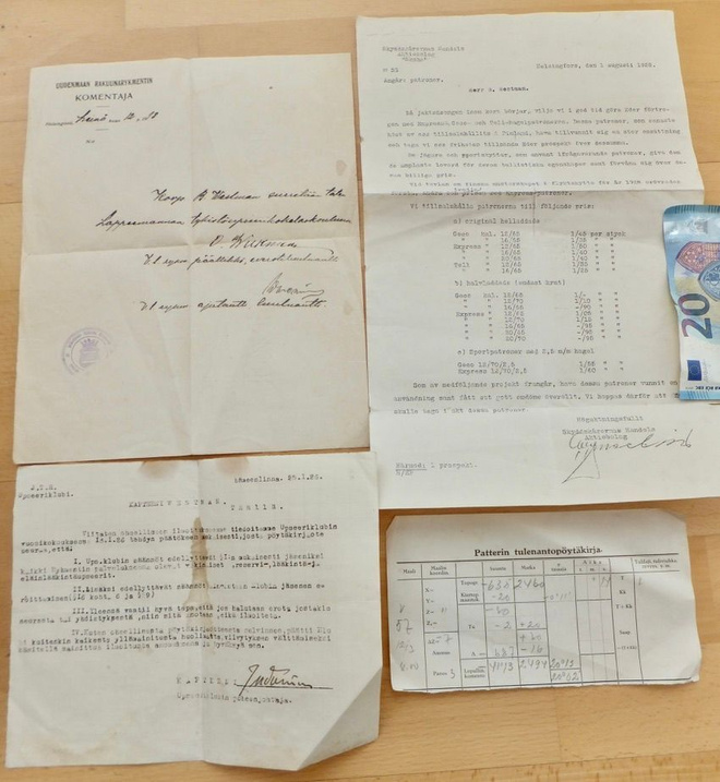 4xVANHA Asiakirja Rakuuna- Jääkärityksitörykm SKOHA 1920-l
