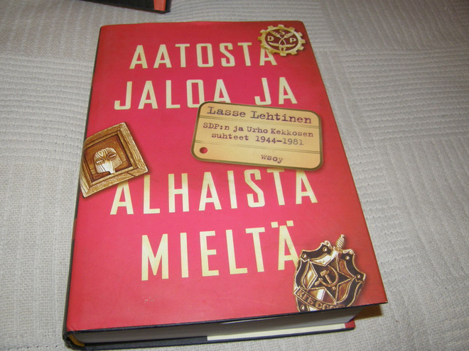 Lasse Lehtinen Aatosta jaloa ja alhaista mieltä  -sid