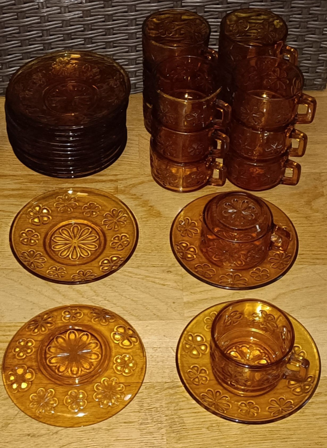 Vereco Kuppi 14kpl & Aluslautanen 15kpl.