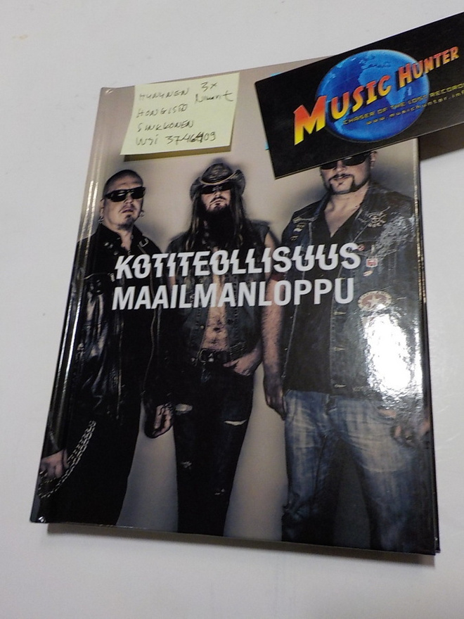 KOTITEOLLISUUS - MAAILMANLOPPU CD KOLMELLA NIMMARILLA
