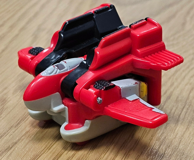 Transformers Armada McDonald's Happy Meal (2002): STARSCREAM