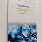 Crystal Fulton : Digital detectives : solving information... - pikkukuva 1
